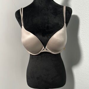 Victoria's Secret Tan Seamless Plunge Bra